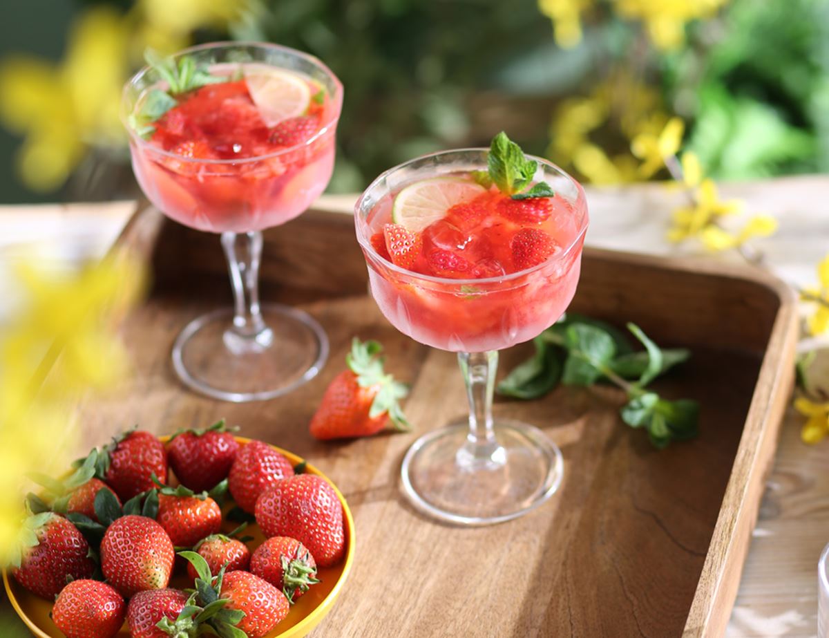 Reynolds Brother Strawberry Gin 1