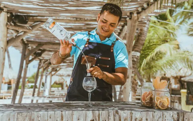 Hollandske Sir Edmond Gin hitter i den kroatiske sommervarme