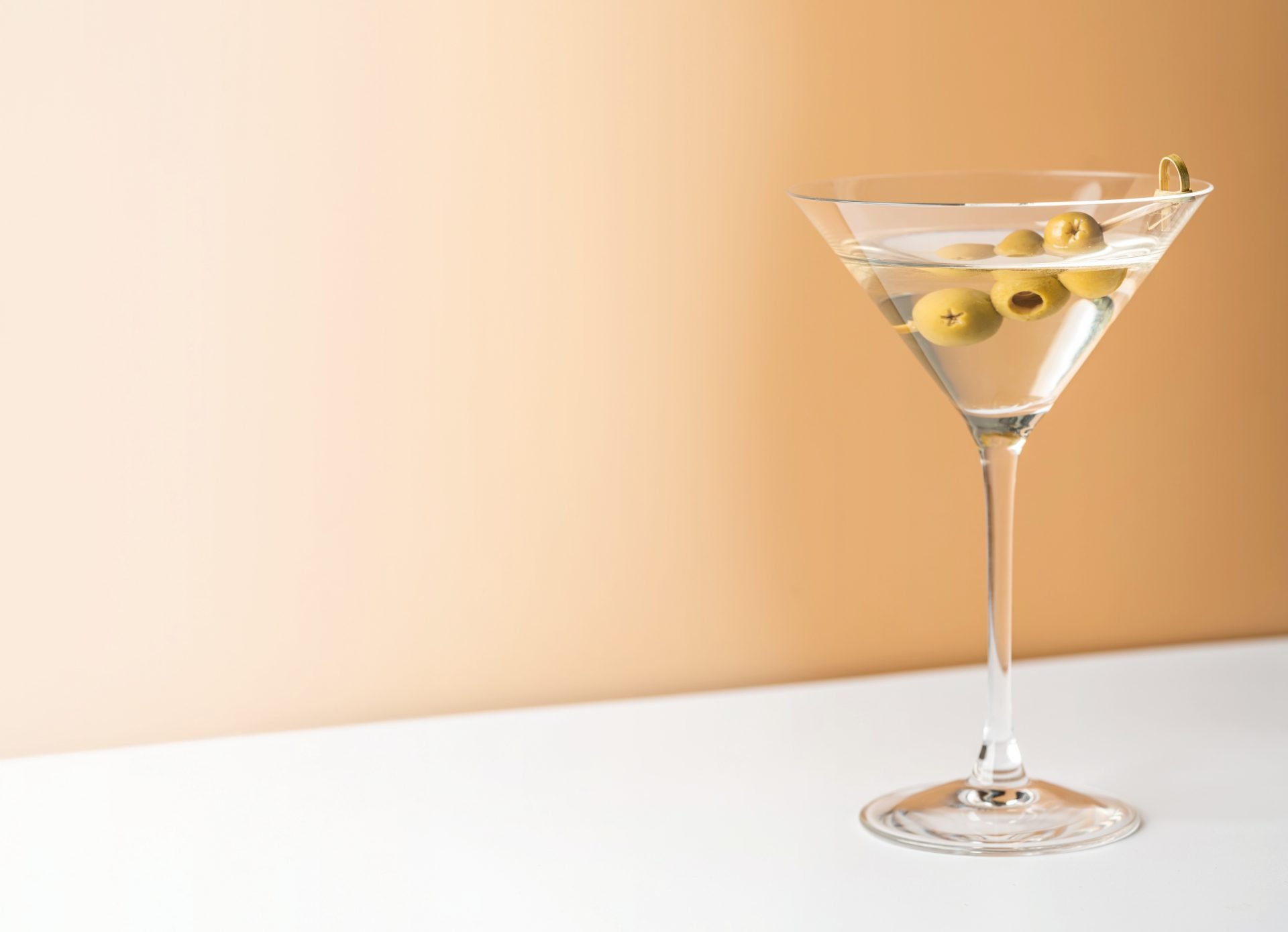 Ultra-premium gin: Når enebærrene får guldramme